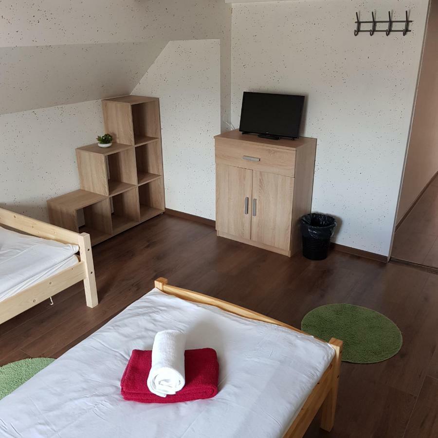 Guesthouse Osvald Zirovnica Kültér fotó