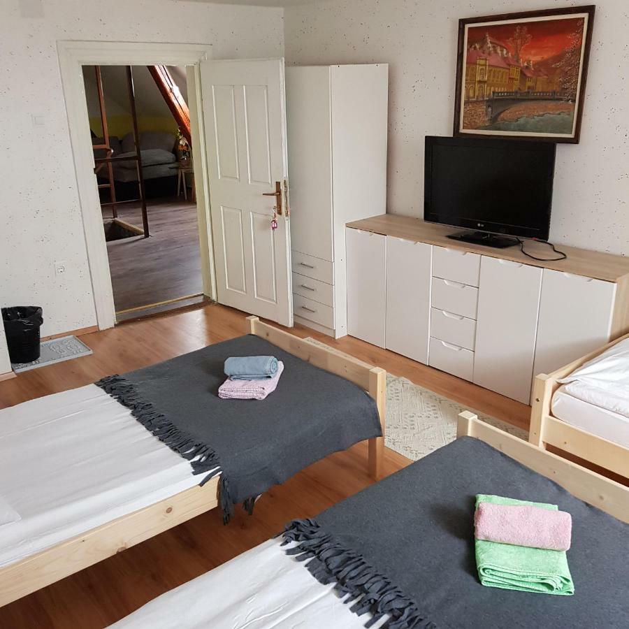 Guesthouse Osvald Zirovnica Kültér fotó